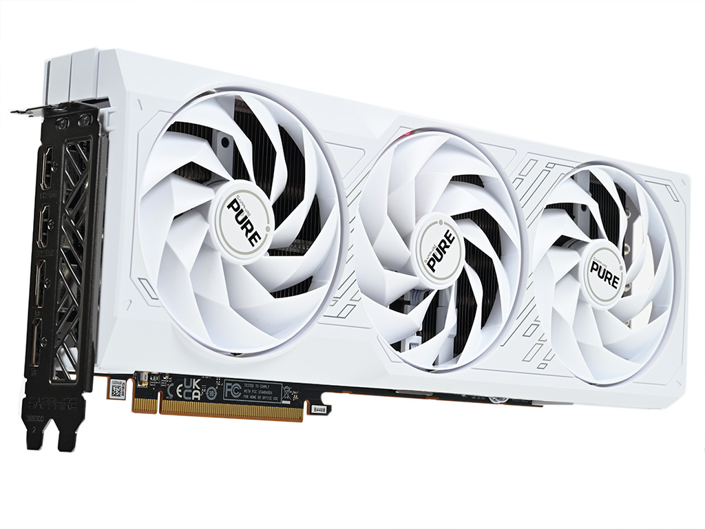pure_radeon_rx_7700_xt_07