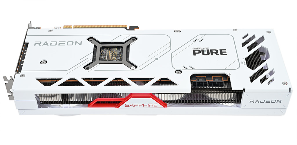 pure_radeon_rx_7700_xt_12
