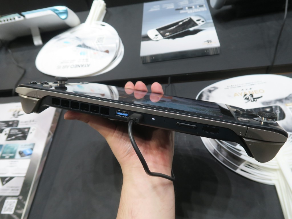 ayaneo_tgs2023_15