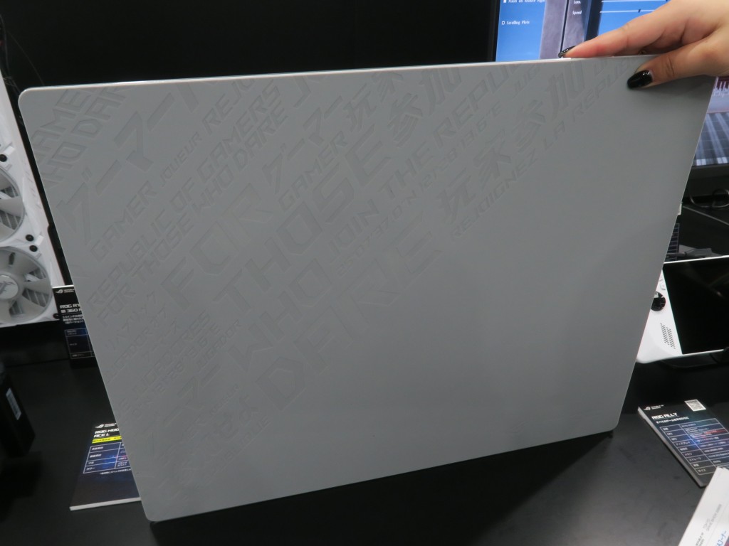 ASUS_TGS2023_09