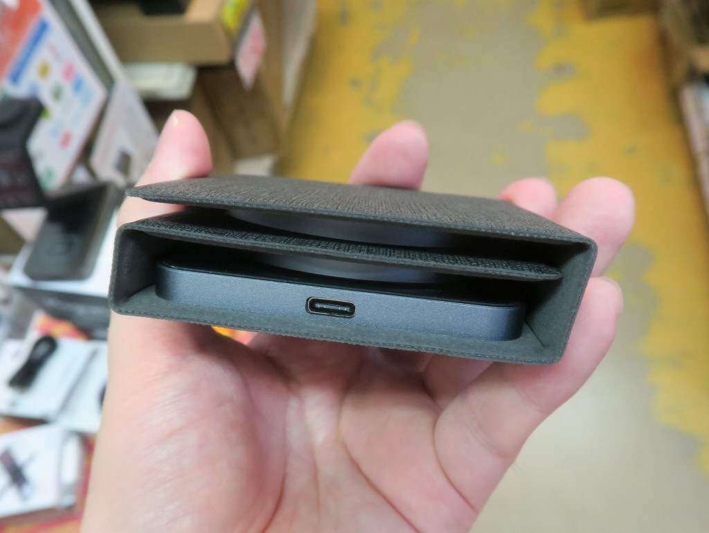 3in1_Wireless_Charger_04