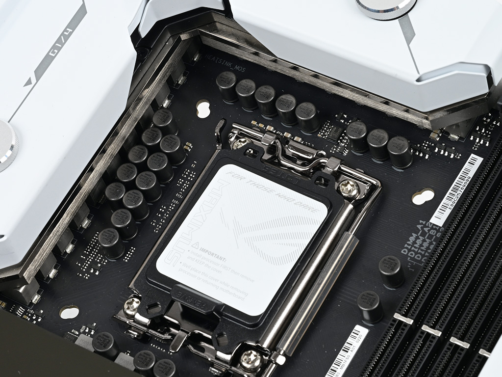rog_maximus_z790_formula_008