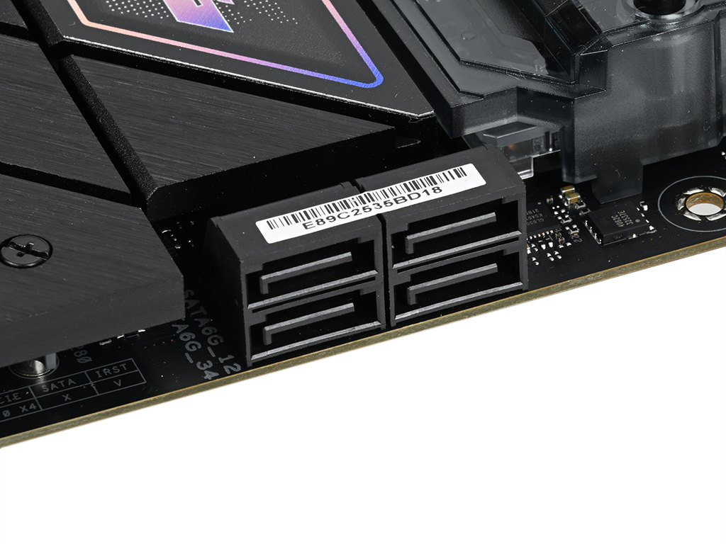 rog_strix_z790_f_gaming_wifiII_008
