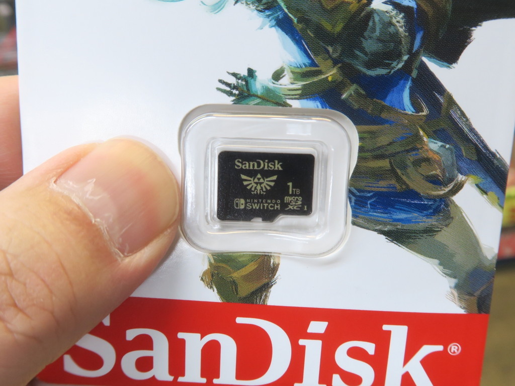microSDXC_zelda_03