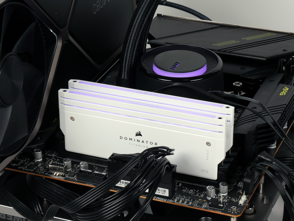 dominator_titanium_901