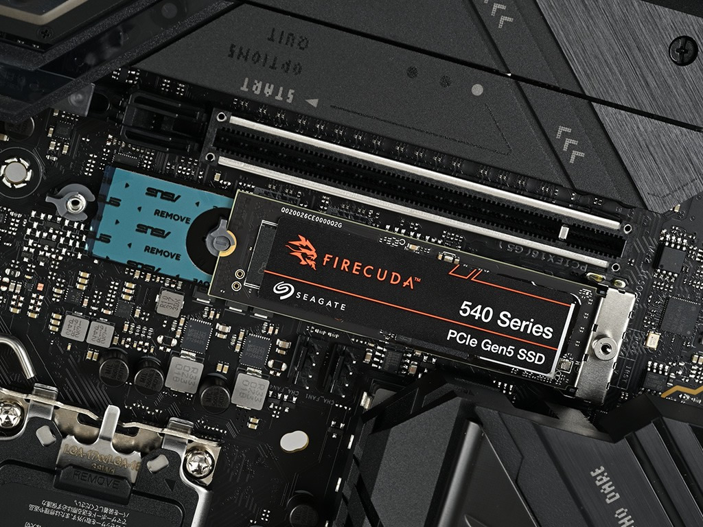 strix_z790e_32b