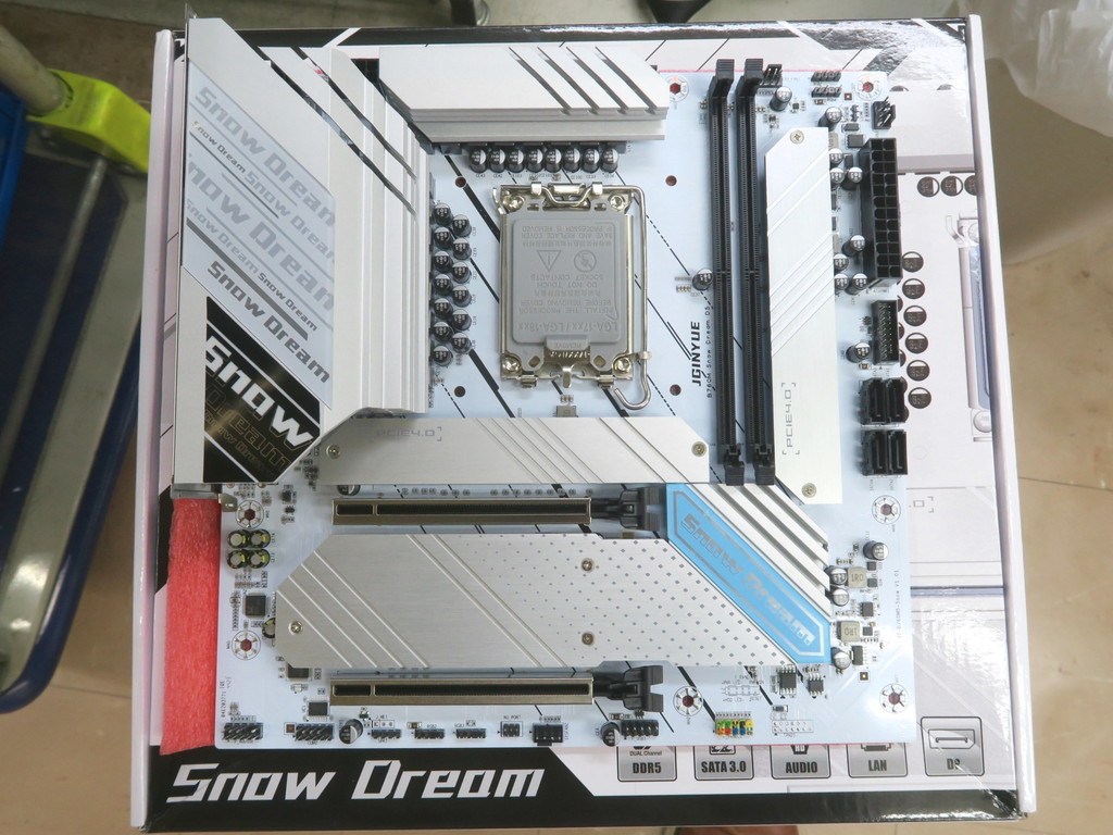 B760M_Snow_Dream_D5_03