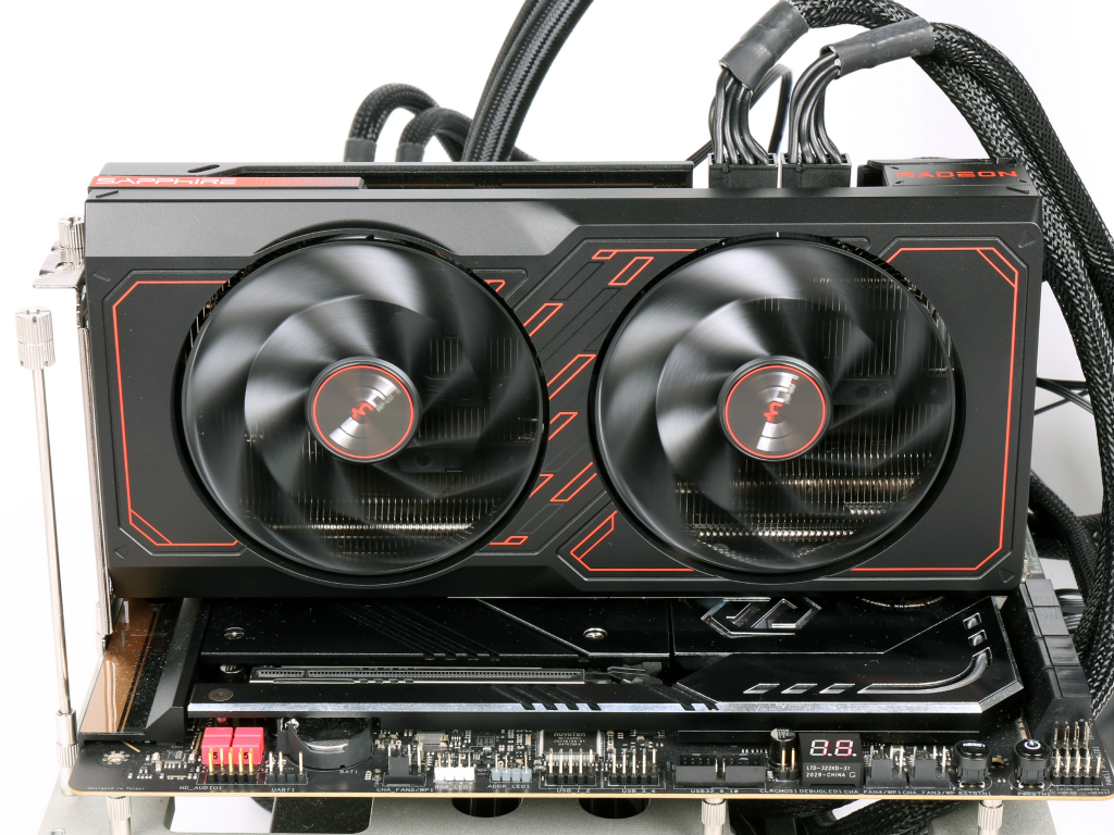 pulse_radeon_rx_7600_xt_902