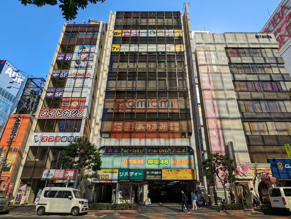 amiami_akihabara_2nd_03