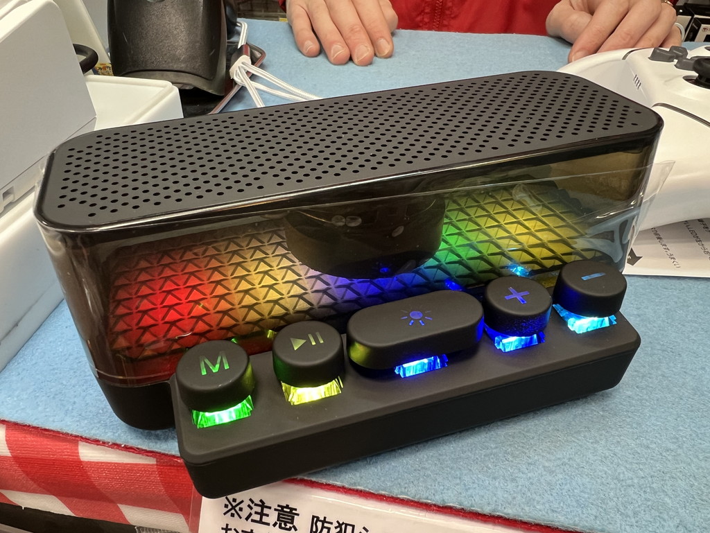 bt_neon_speaker_03
