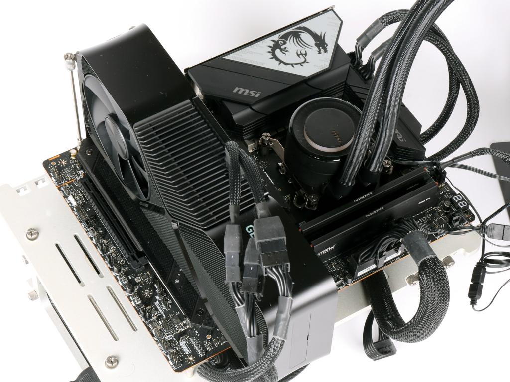 mpg_z790_carbon_w2_901