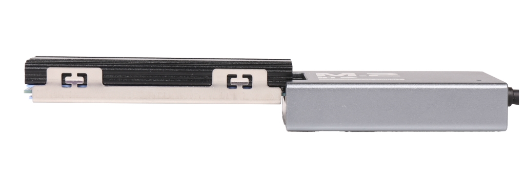 UD-M2IN_913