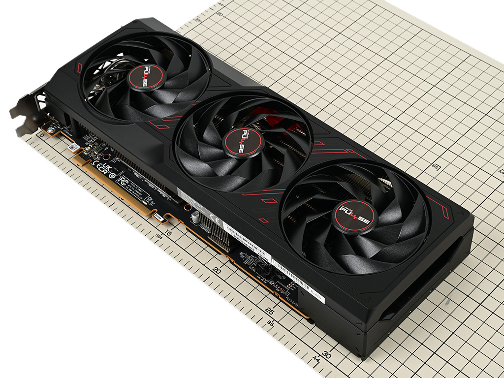 sapphire_radeon_rx_7900_ger_pulse_03