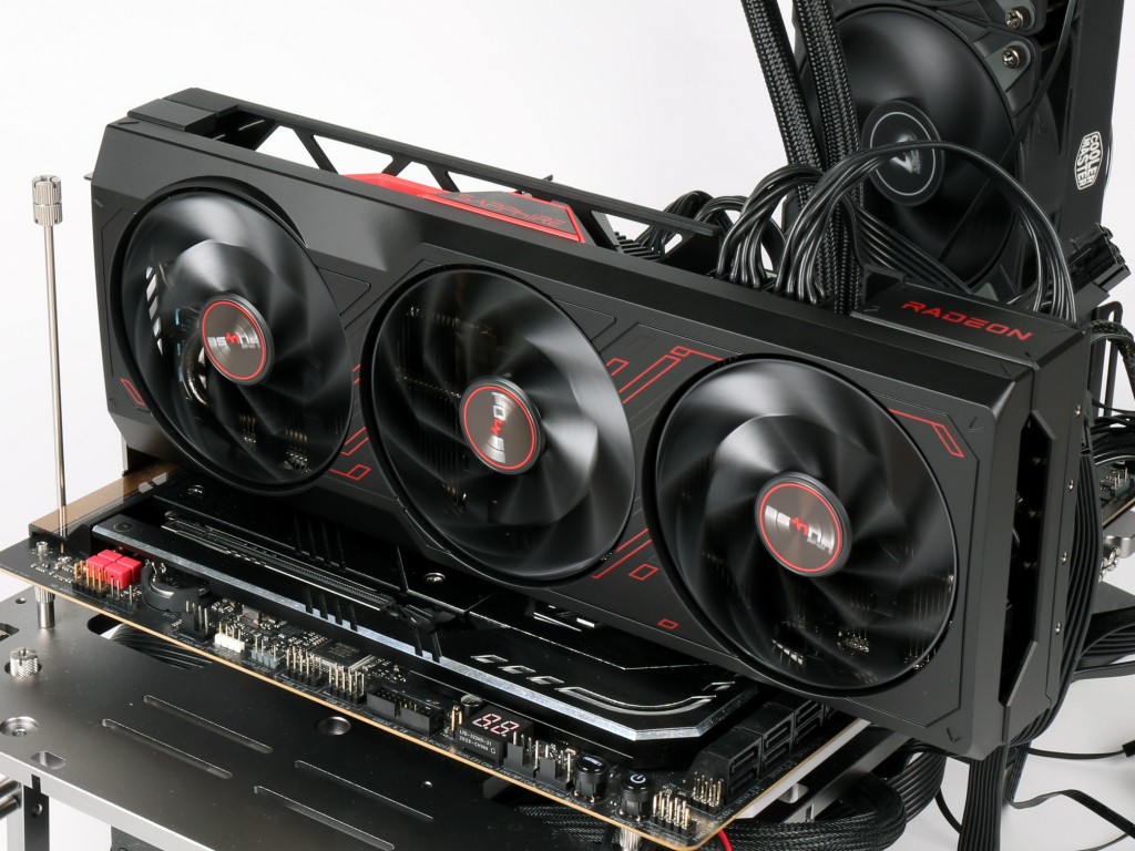 sapphire_radeon_rx_7900_ger_pulse_901