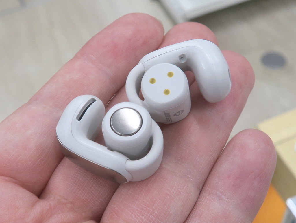 Ultra_Open_Earbuds_04