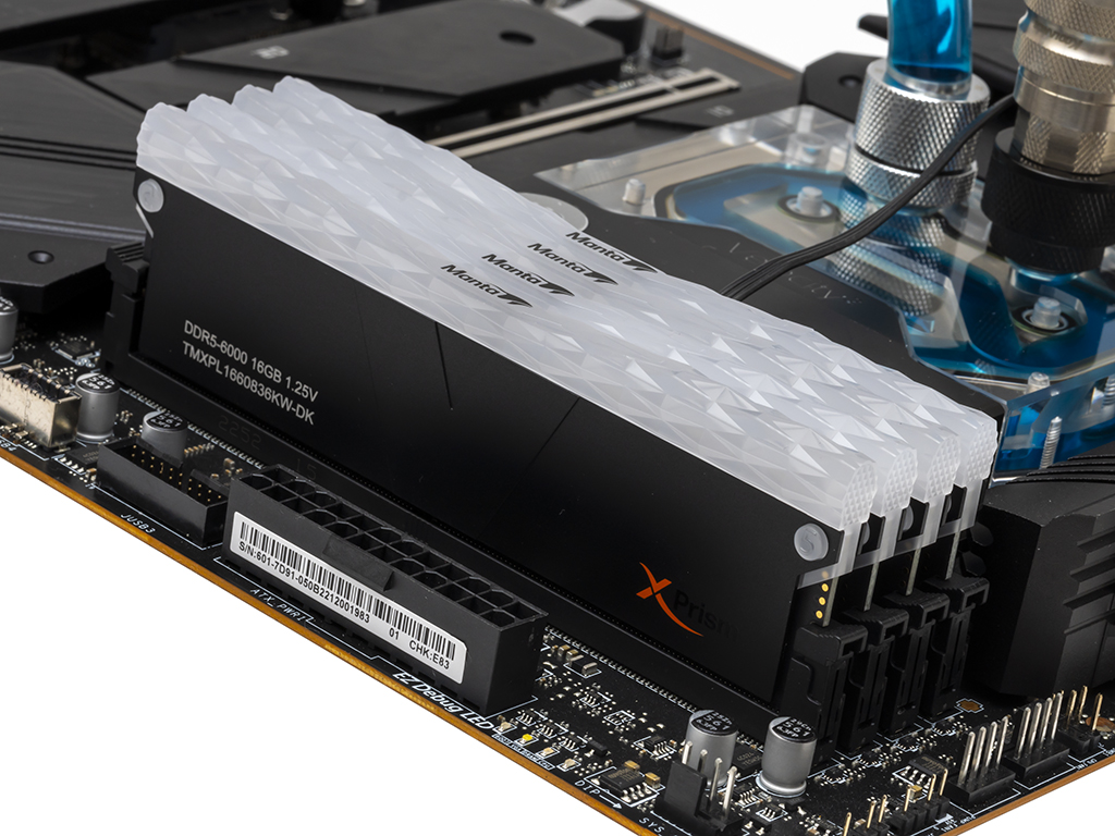 Manta XPrism RGB SCC_25