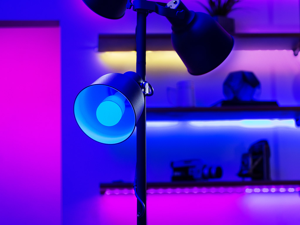 razer_aether_light_bulb_e26_02