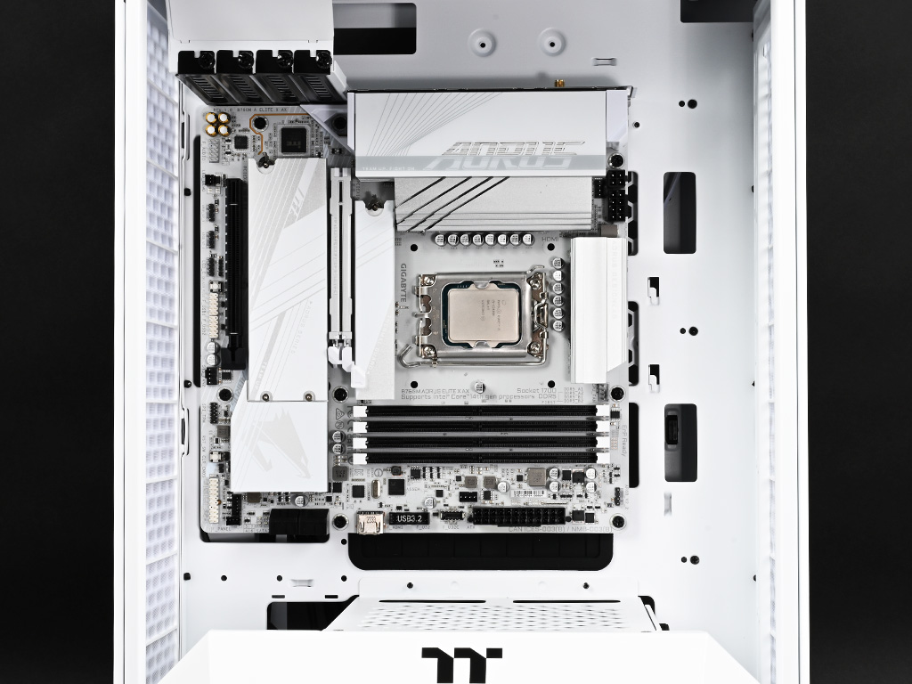 tower300snow_82