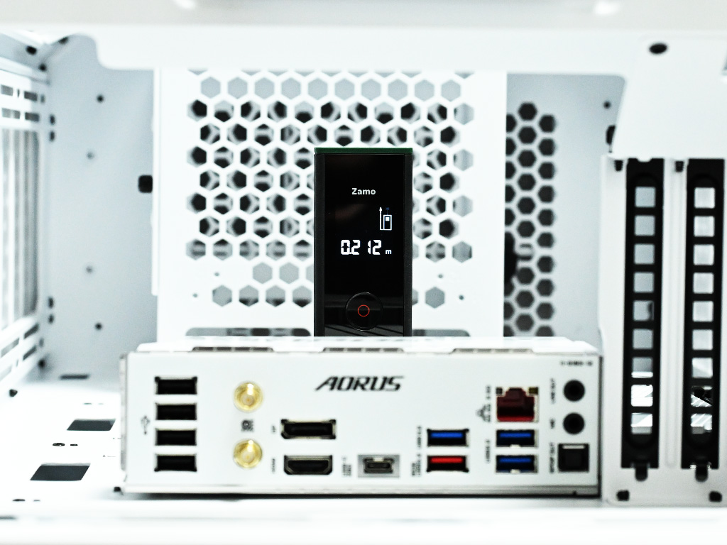 tower300snow_84b