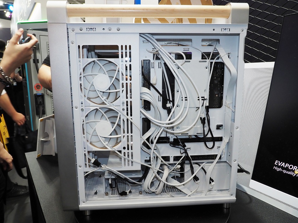 computex_2024_msi_modern_07