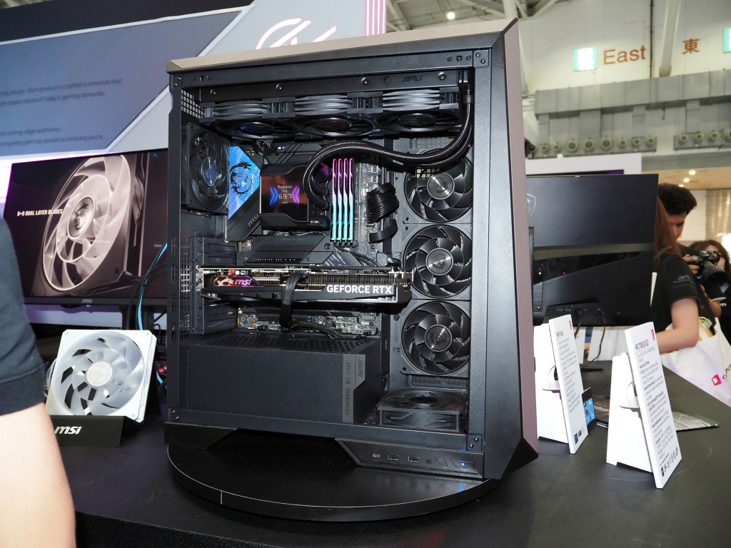 computex_2024_msi_mpg_velox_02