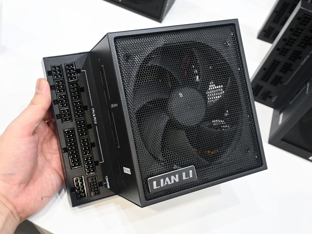 EDGE_PSU_computex2024_04