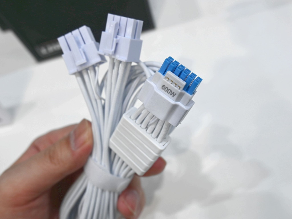 EDGE_PSU_computex2024_10