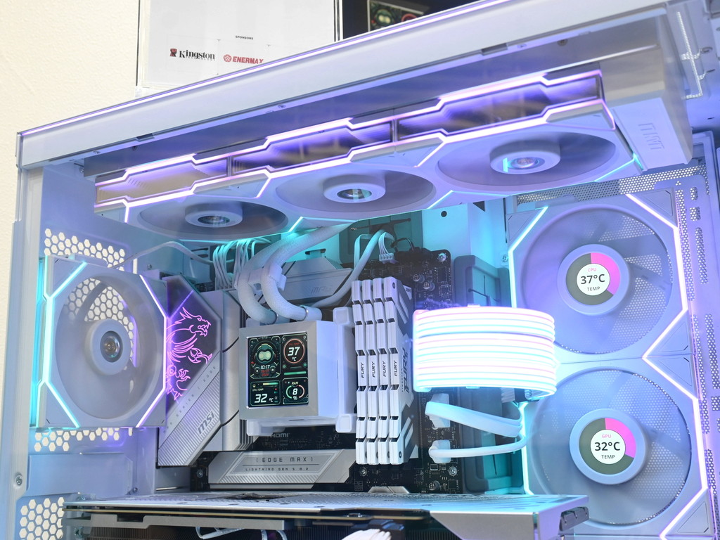 HYDROSHIFT_LCD_AIO_computex2024_07