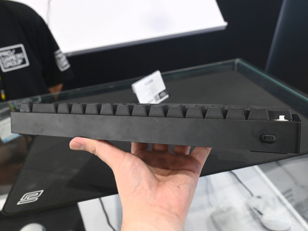KB65HE_computex2024_06