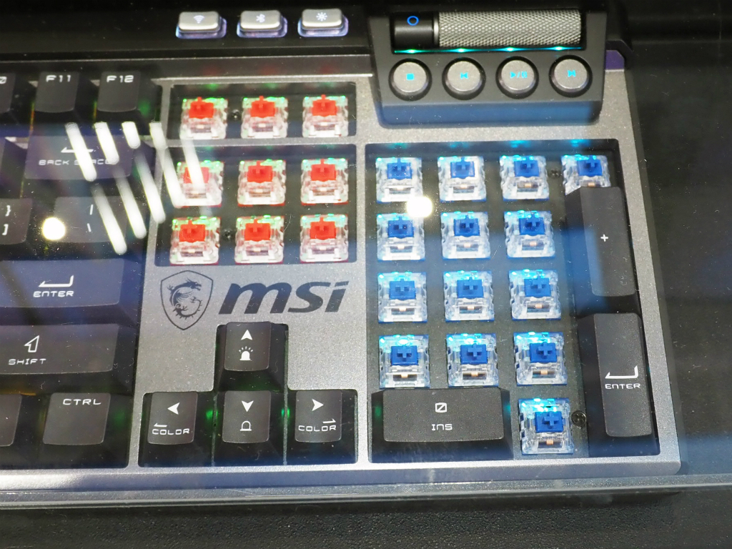computex_2024_msi_keyboard_03
