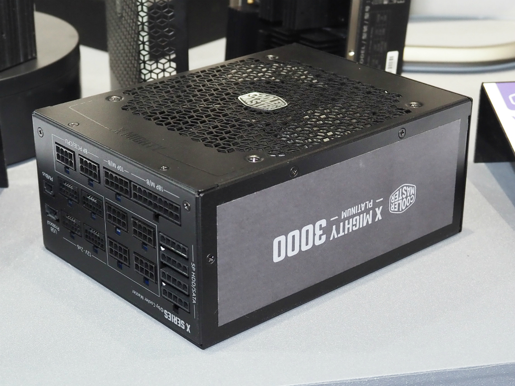 computex_2024_cm_psu_03