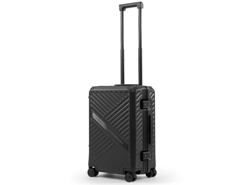 03_ROG_SLASH_Hard_Case_Luggage_01