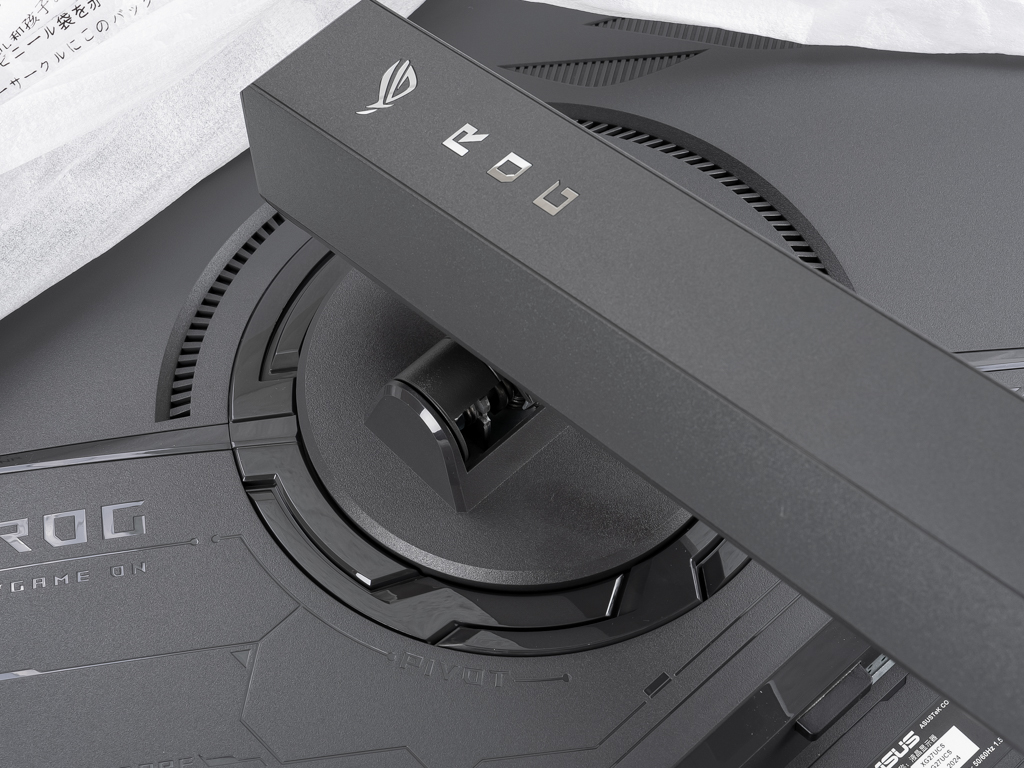 rog_strix_xg27ucs_9
