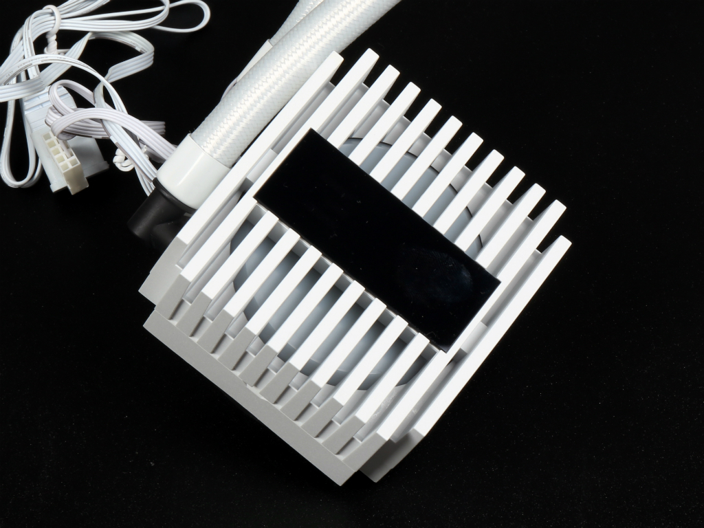 alpha2_a36_white_912