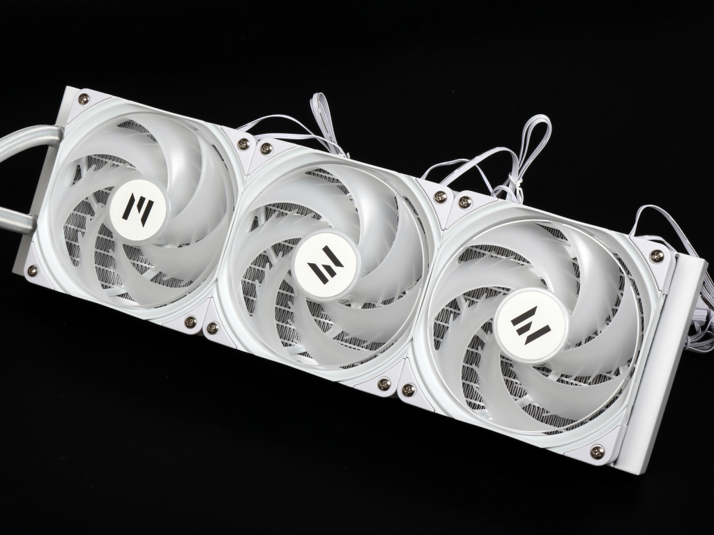 alpha2_a36_white_918