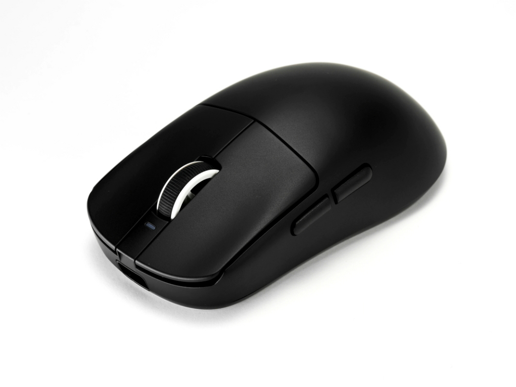 R1_Black_01
