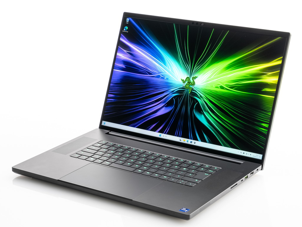 Razer_Blade_18_2024_review_01