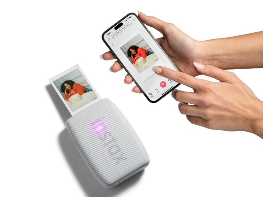 立体的なARエフェクト機能を搭載したスマホ用プリンタ、富士フイルム「instax mini Link 3」