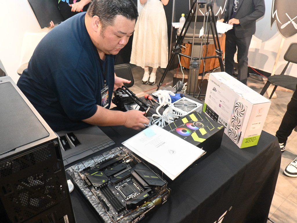 msi_custompc2024_28