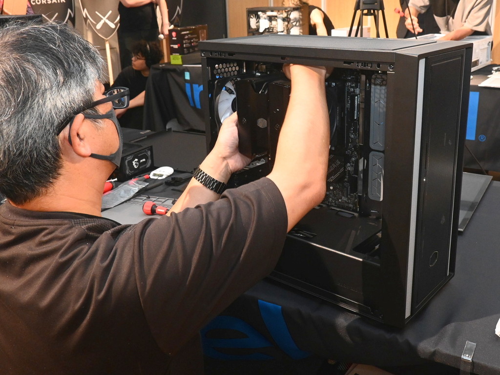msi_custompc2024_30
