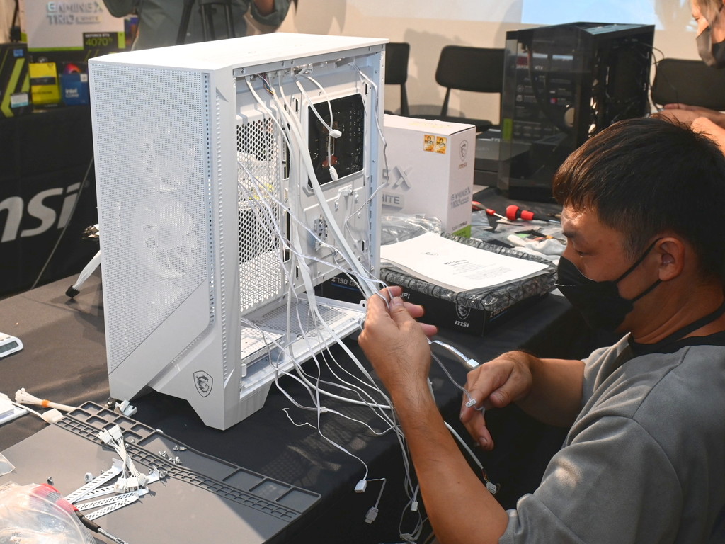 msi_custompc2024_32