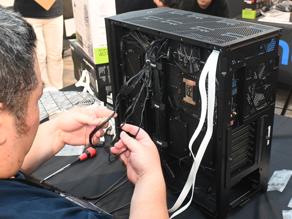 msi_custompc2024_33