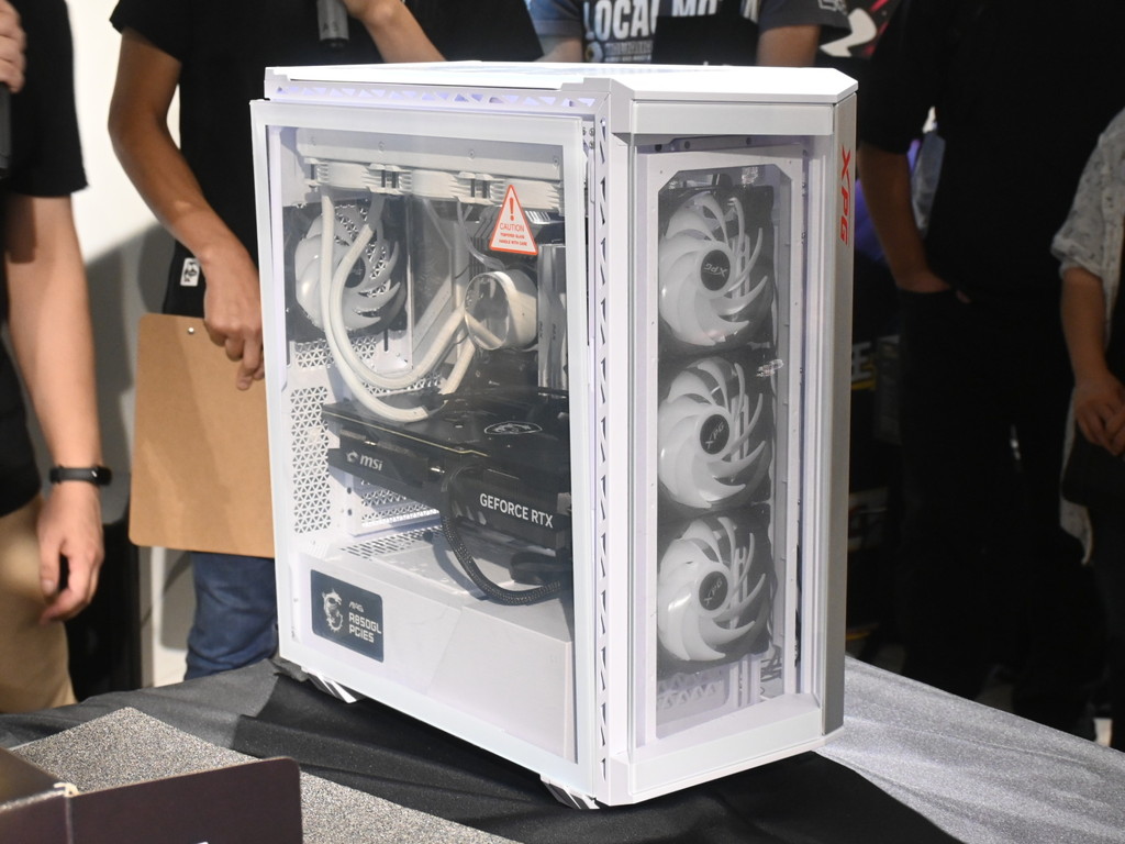 msi_custompc2024_48