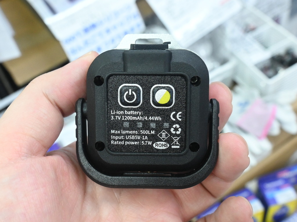 led_light_tough_05