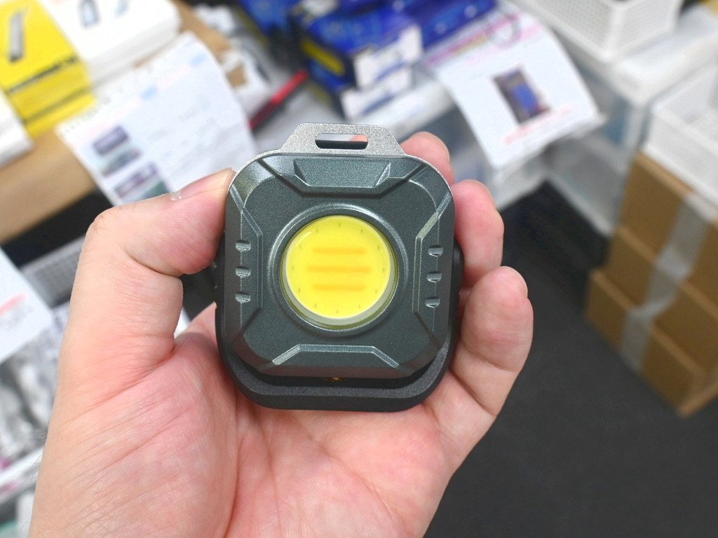 led_light_tough_09