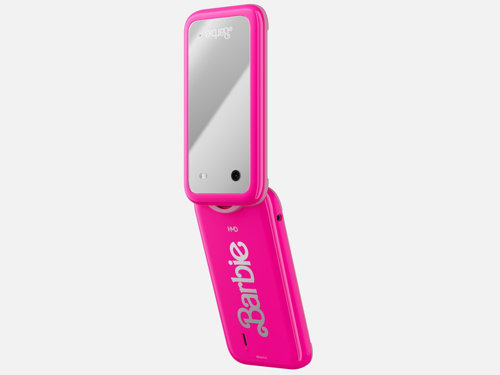 HMD_Barbie_Phone_05