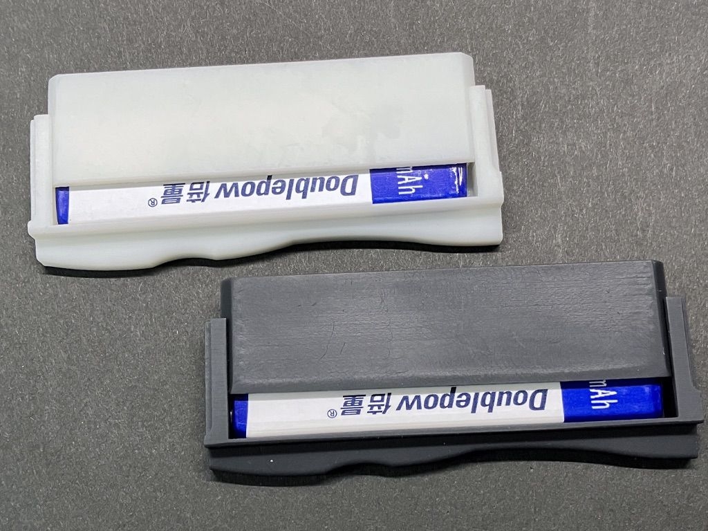ワンダースワンカラーをガム型電池で動作可能にする「WSC用ガム電池ソケットキット」が発売