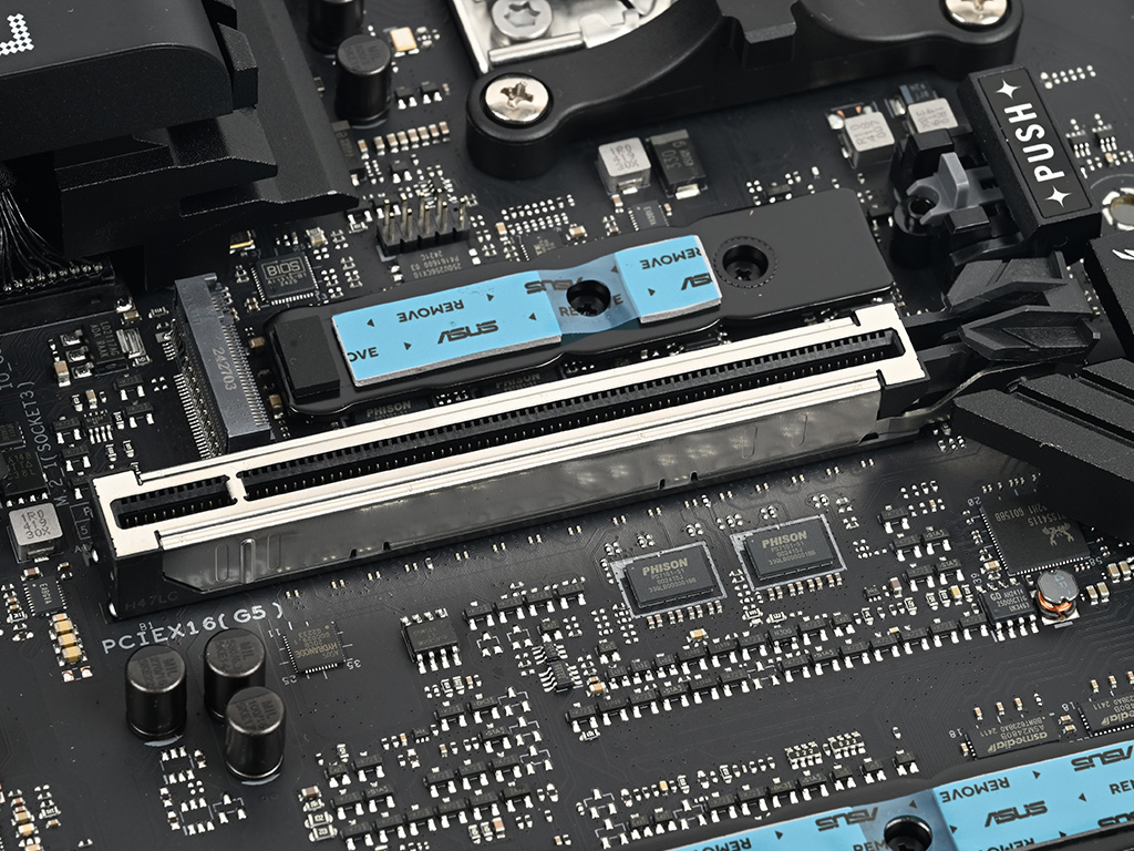rog_strix_x870f_gaming_wifi_054