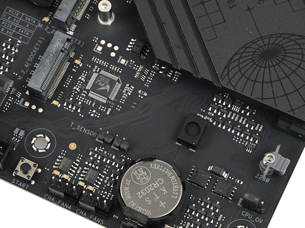 rog_strix_x870f_gaming_wifi_058