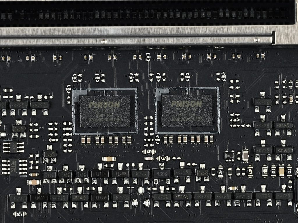 rog_strix_x870f_gaming_wifi_068